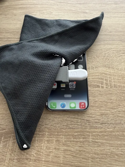 For a better result, you can cover the work area with a cloth during curing